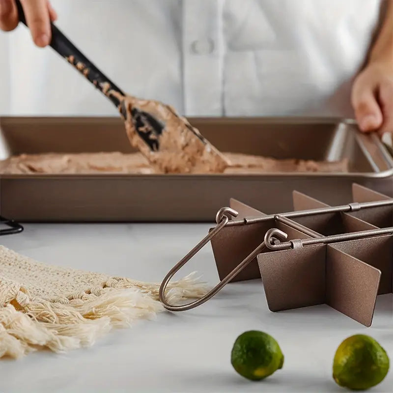 Baker’s Delight | Non-Stick Brisé Brownie Pan