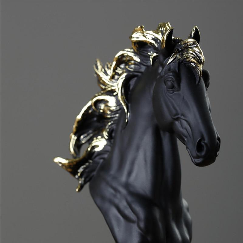 KansaiKnight | Elegant Handcrafted Chess Piece Sculpture