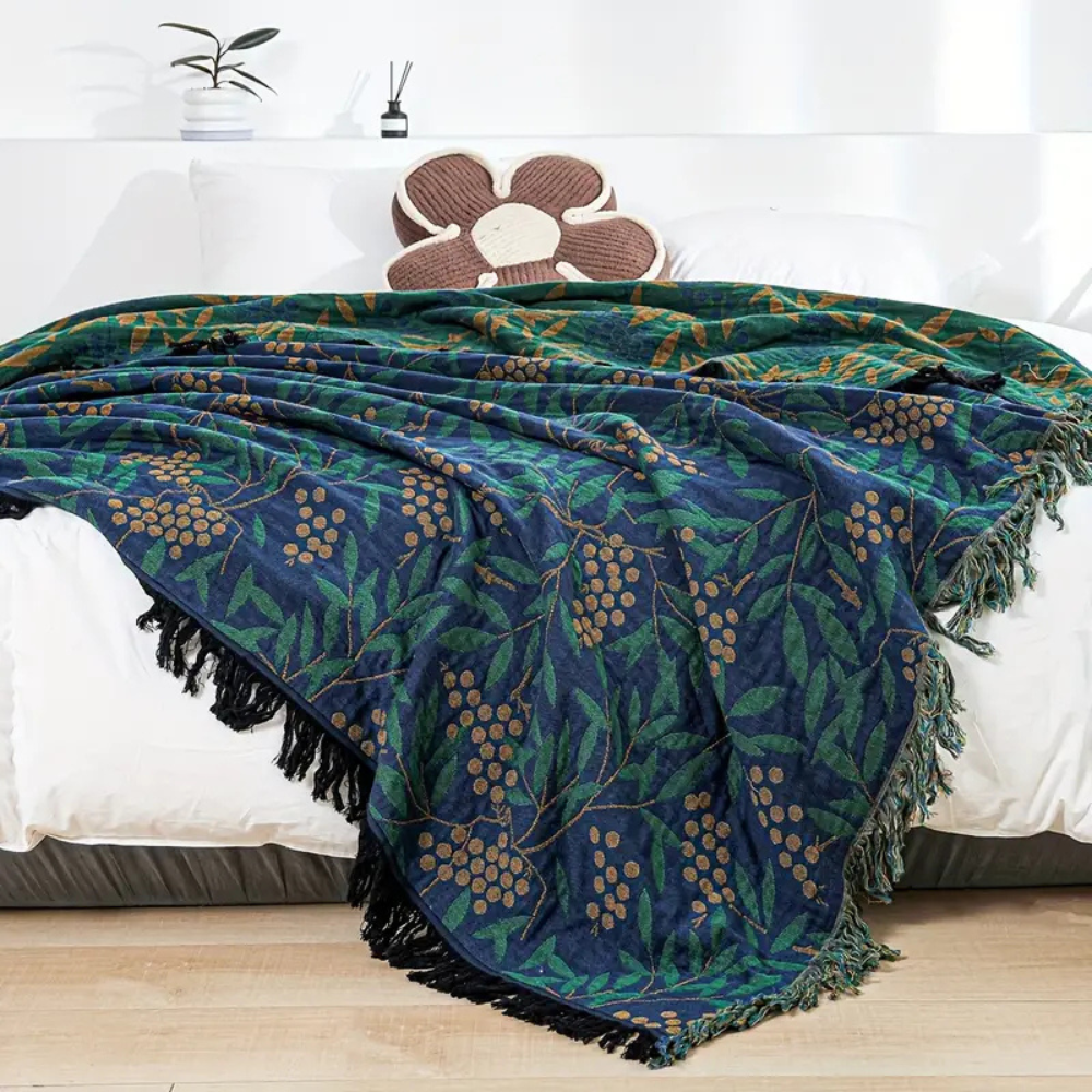 FloraNest | Botanical Charm Throw