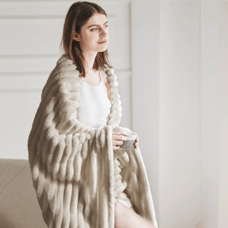 CozyNest | Ultra-Soft Warm Fleece Throw Blanket