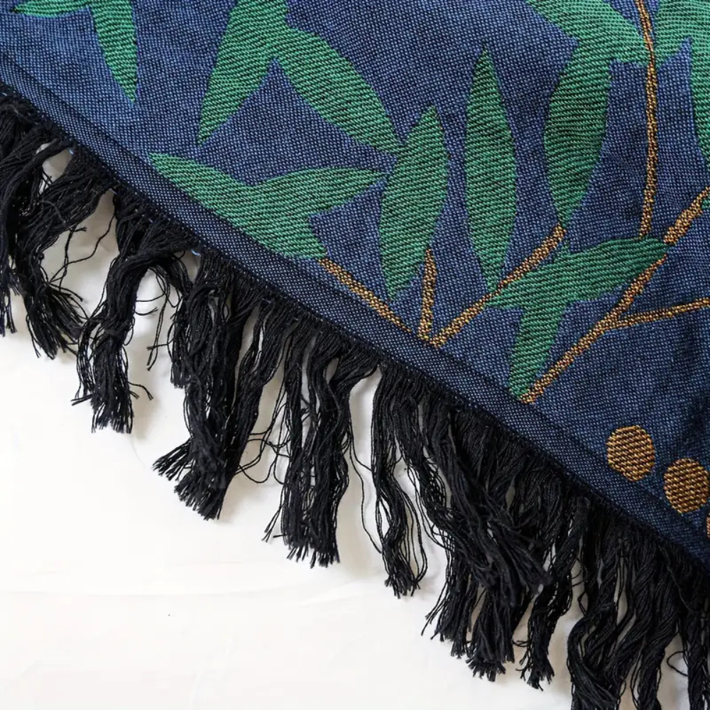 FloraNest | Botanical Charm Throw