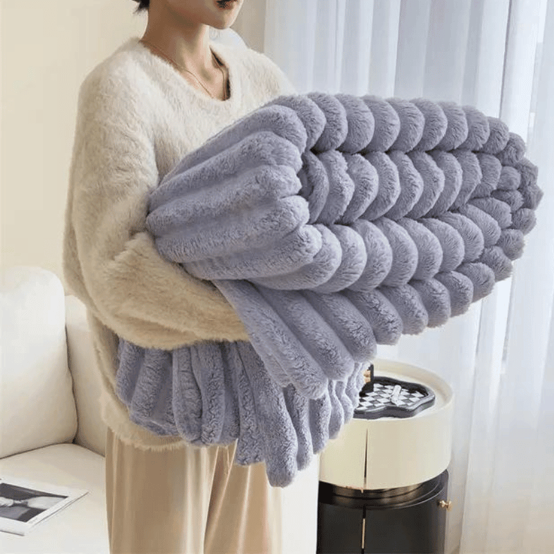 CozyNest | Ultra-Soft Warm Fleece Throw Blanket