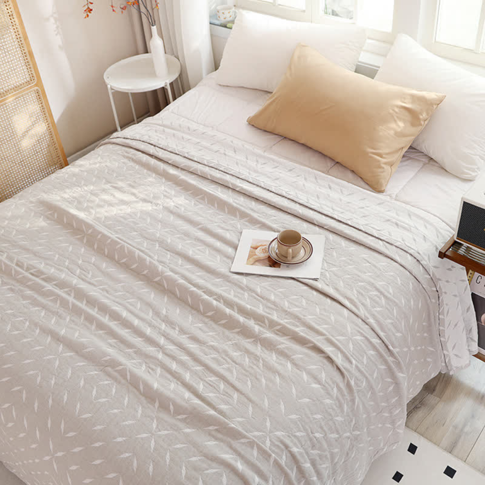 BreezeLeaf | Ultra-Soft Gauze Throw