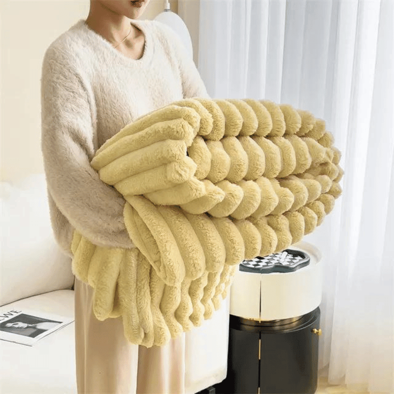 CozyNest | Ultra-Soft Warm Fleece Throw Blanket