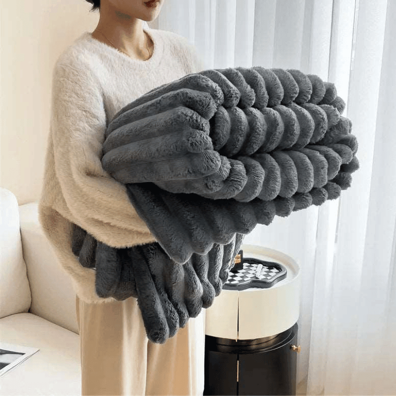 CozyNest | Ultra-Soft Warm Fleece Throw Blanket