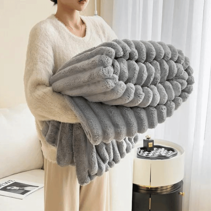 CozyNest | Ultra-Soft Warm Fleece Throw Blanket