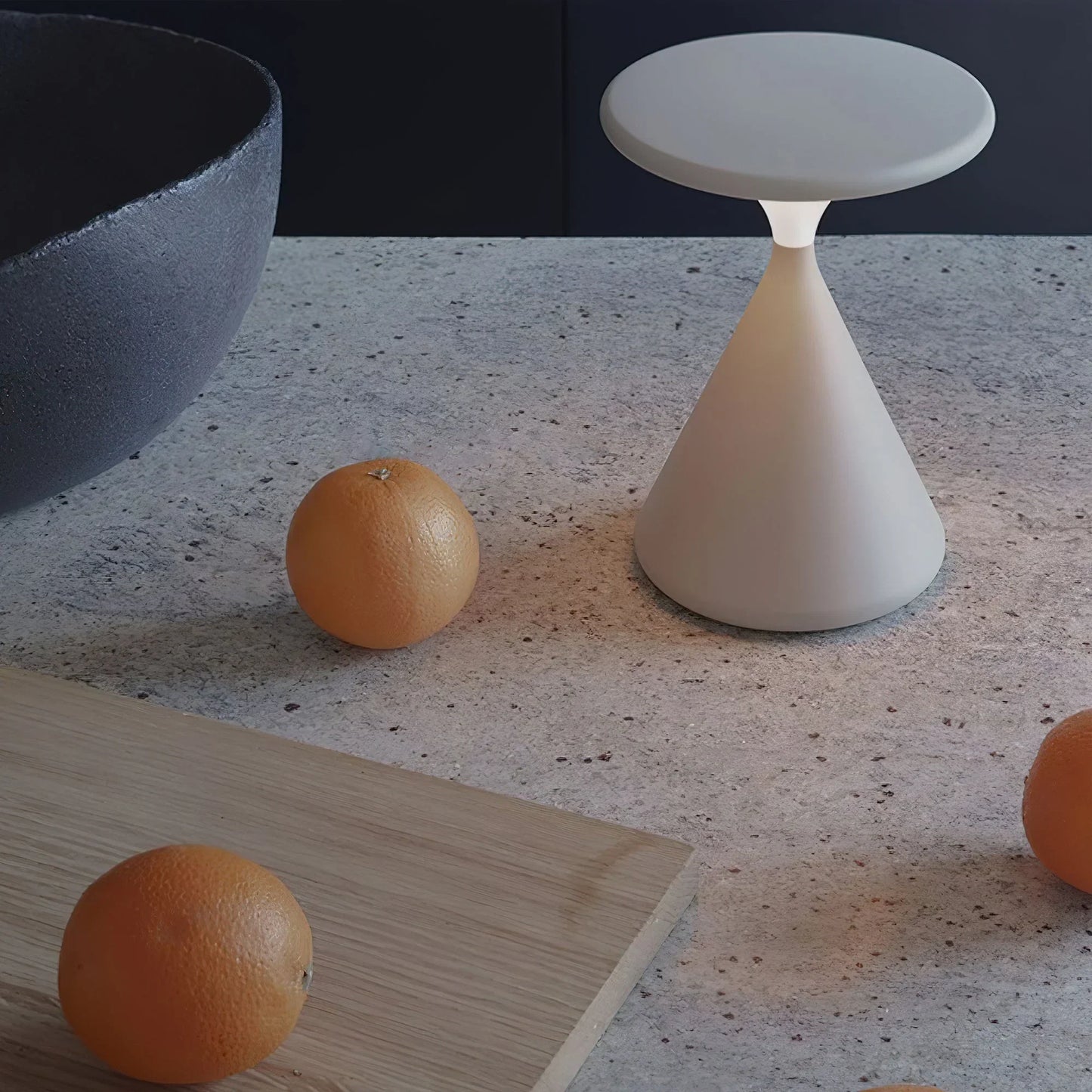 AeronGlow | Wireless Hourglass Table Lamp