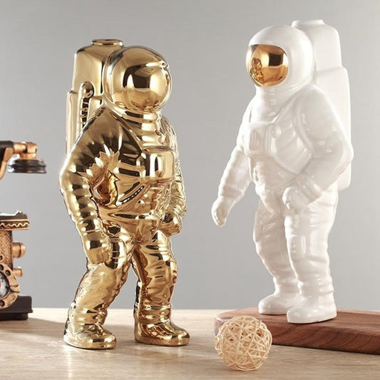 Cosmic Glow | Shiny Gold Astronaut Vase