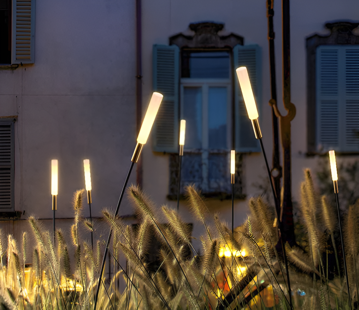 SolarBloom | Modern Solar-Powered Garden Light