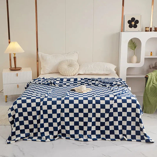 ChicWeave | Stylish Checkerboard Throw Blanket