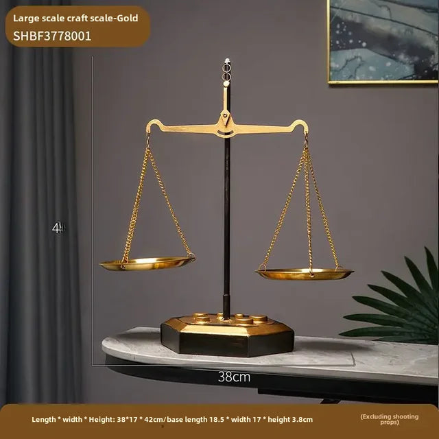 DecoBalance | Sleek Vintage-Inspired Metal Scale