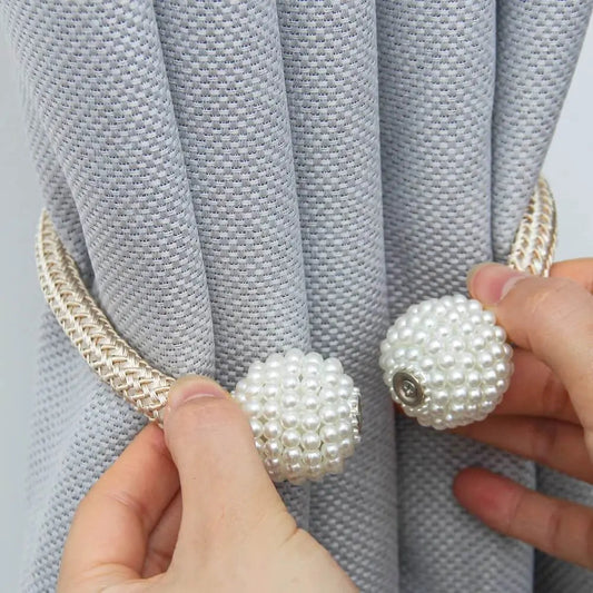 DecoCharm – Magnetic Curtain Clips