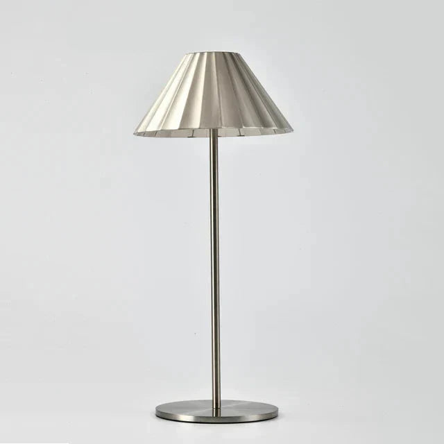 NordLume | Sleek Scandinavian Aluminum LED Table Lamp