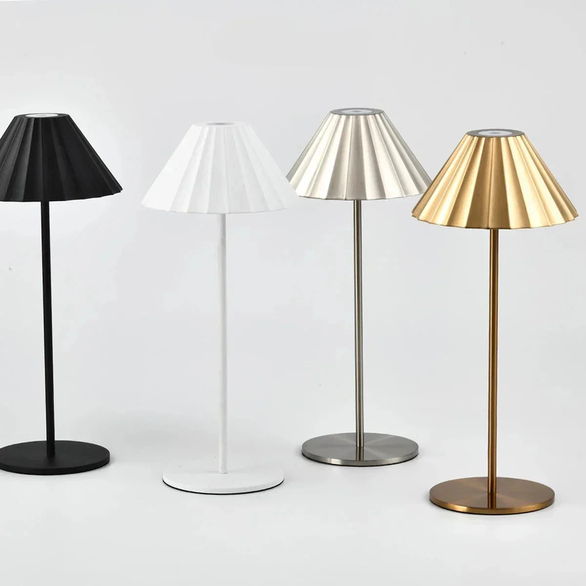 NordLume | Sleek Scandinavian Aluminum LED Table Lamp