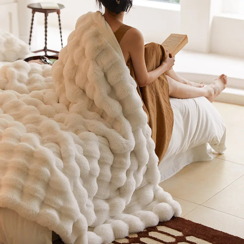 CozyGrace | Luxurious Throw for Warm & Relaxing Moments