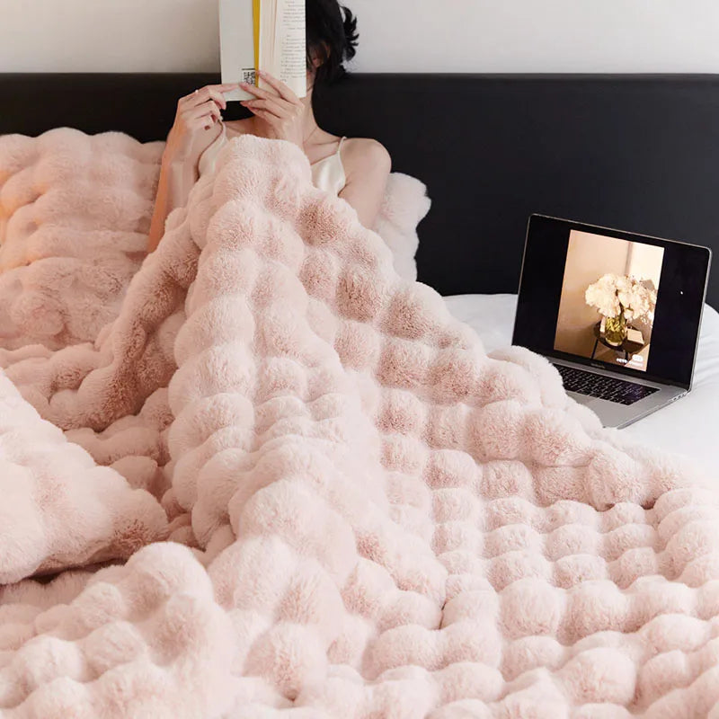 CozyGrace | Luxurious Throw for Warm & Relaxing Moments