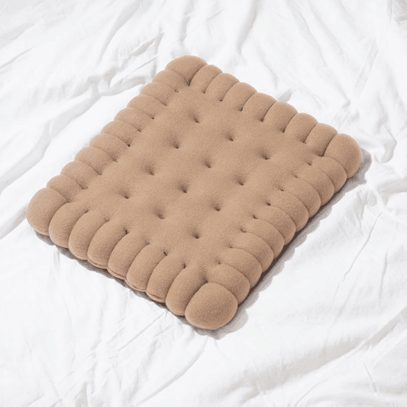 BiscottiPlush | Cozy Biscuit-Shaped Luxury Pillow