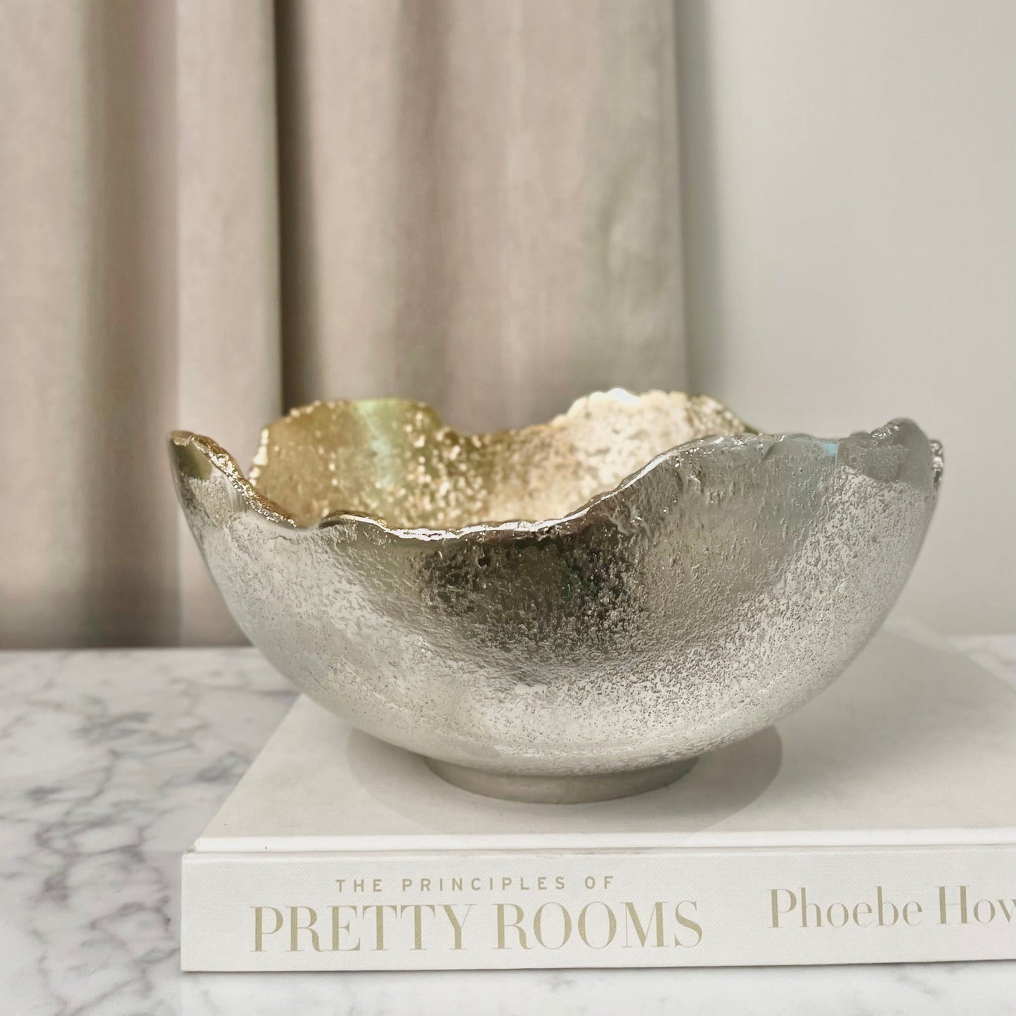 LuxeBlend | Artistic Dual-Tone Silver & Gold Decorative Accent Bowl