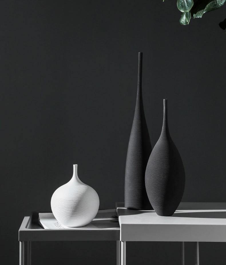 Sculpted Simplicity | Ultra-Slim Gamma Vases