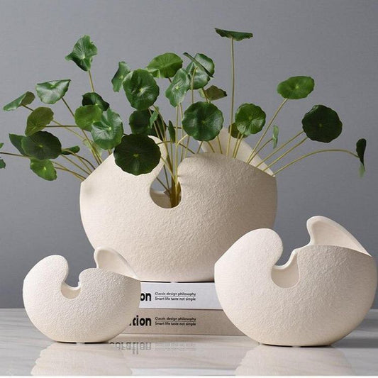 EggVase | Cracked Egg Ceramic Vase