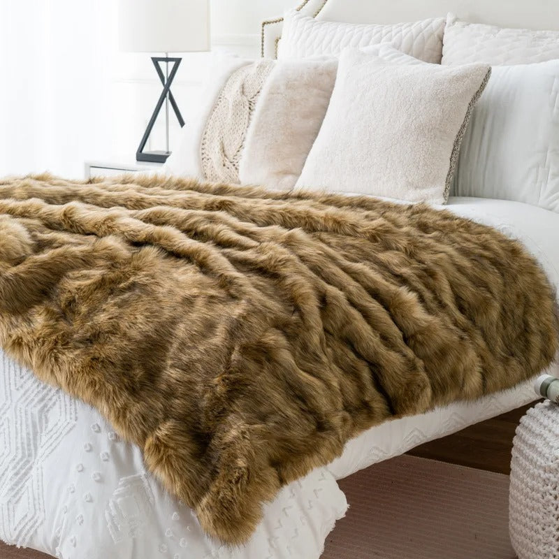 VelvetFrost | Luxurious Faux Fur Blanket
