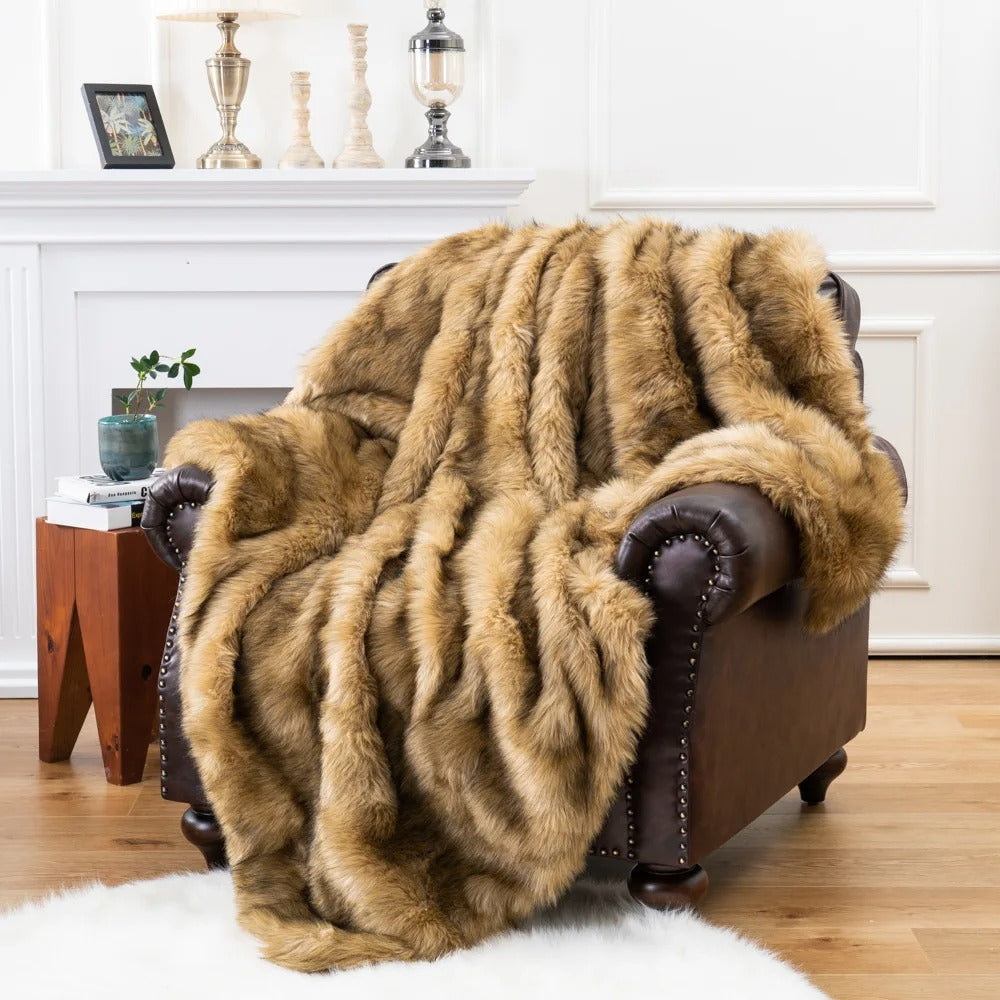 VelvetFrost | Luxurious Faux Fur Blanket