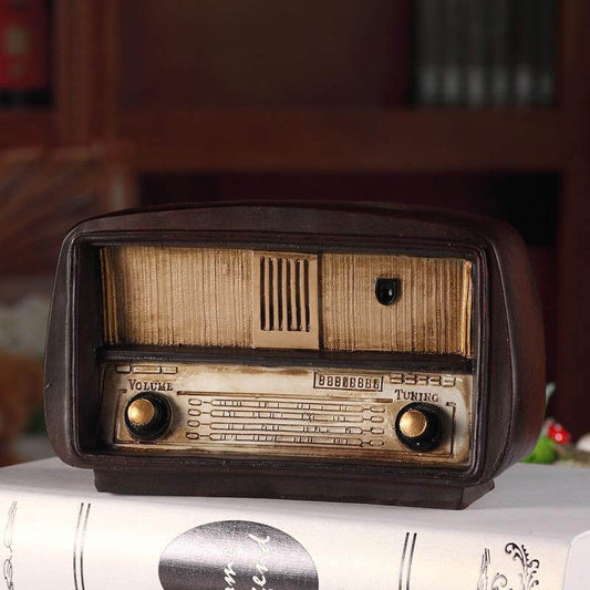 RadioVintage | Classic Resin Radio Sculpture