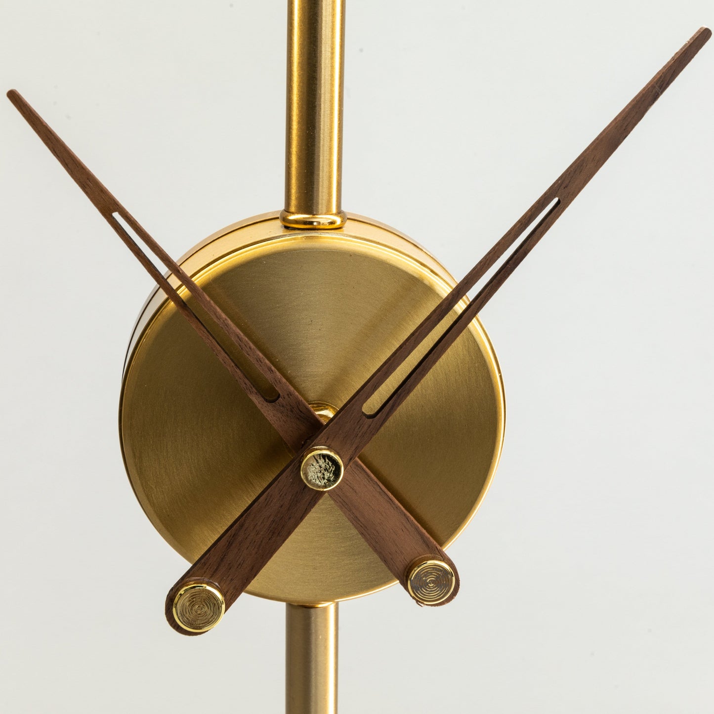 ChronoLamp | Vintage-Inspired Table Clock Lamp