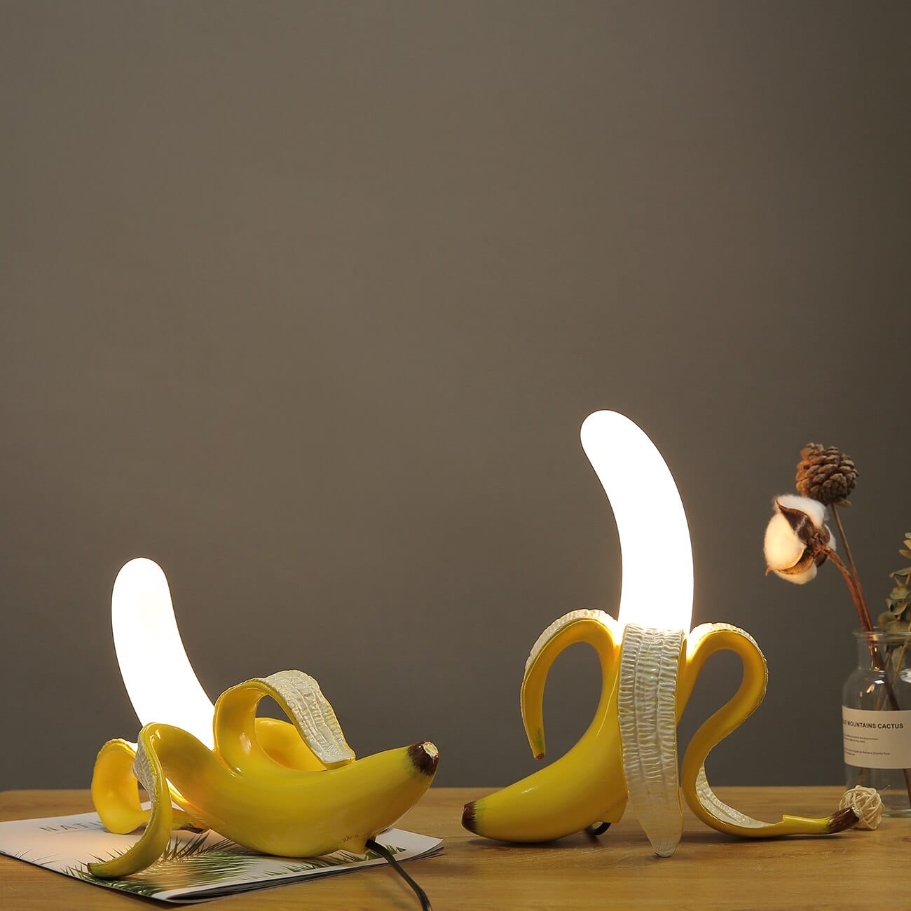 GlowBanana | Playful Golden Banana Table Lamp